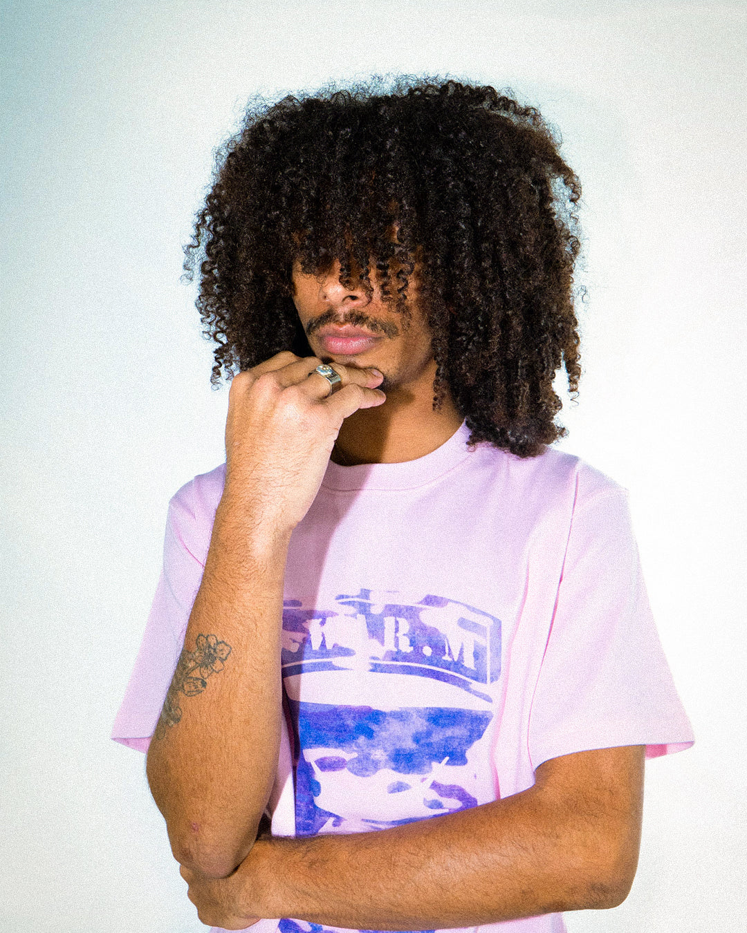 PURPLE CAMO INSIGNIA PINK TEE